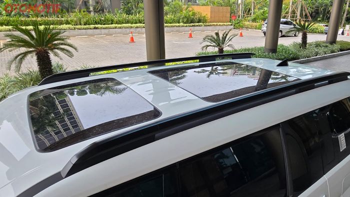 Dual sunroof di bagian atap Hyundai All New Santa Fe