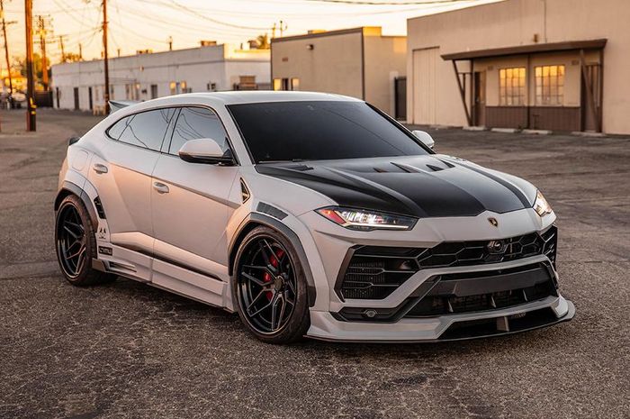 Modifikasi Lamborghini Urus tampil agresif usai dibedah Liberty Walk, Jepang