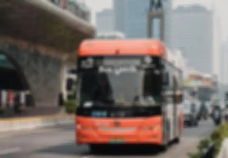 Dimulai Awal 2027, Pencari Kerja di Jakarta Akan Dapat Kartu Naik Bus Transjakarta Gratis
