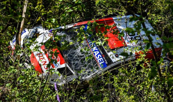 Mobil Toyota Yaris milik Kalle Rovanpera rusak berat setelah kecelakaan di Reli Kroasia 2021