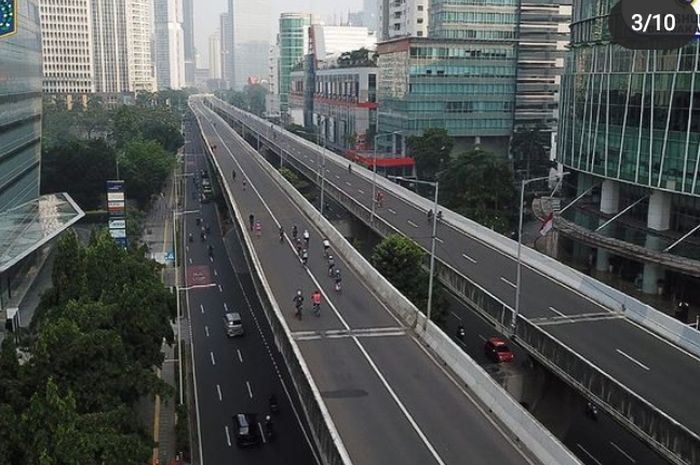 Jalur khusus sepeda di Jalan Layang Non Tol 