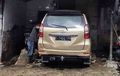 Tampak Belakang Avanza Dengan Warna Langka, Eh Dari Samping Kok Pesek?