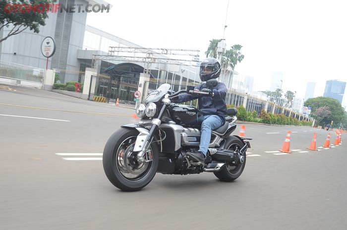 Triumph Rocket 3 GT punya harga jual Rp 750 juta off the road, sisa 1 unit!