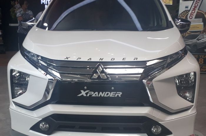 Mitsubishi XPander yang dipajang di acara peresmian dealer dibilangan Sudirman, Jakarta