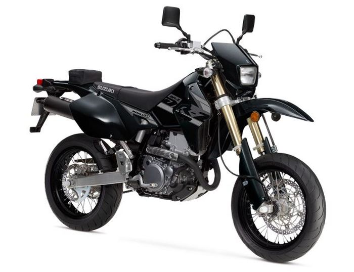 detail tampilan Suzuki DR-Z400SM 2024 warna Solid Black