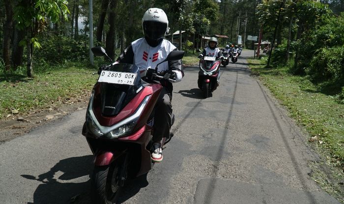 Honda PCX 160 RoadSync saat diajak eksplorasi Garut