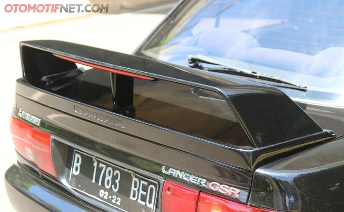 Wing khas Evolution II di Mitsubishi Lancer GTi