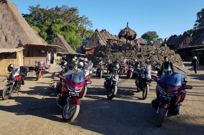 Pemilik Honda Gold Wing mengaku puas jalani turing ke Flores, Nusa Tenggara Timur