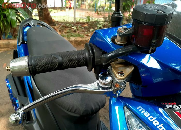 Honda Vario 125 pasang master rem KRS dan tabung Brembo Big Smoke