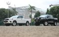 Toyota Hilux Kompak Pakai Pelek Langka, Buat Angkut Pupuk dan Turing