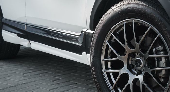 Honda CR-V Prestige 2019 pakai body kit Mugen 