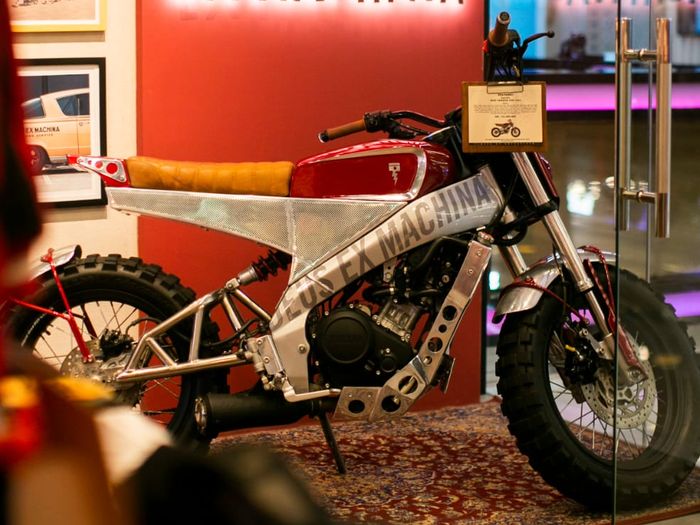 Display motor custom di Deus Ex Machina Kota Kasablanka