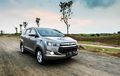 Penjualan Innova Reborn Kalahkan Zenix, Benarkah Unitnya Stok Lama?
