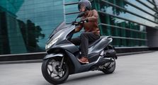 Baru Paham, Gini Cara Berkendara yang Bikin Motor Matik Boros Bensin