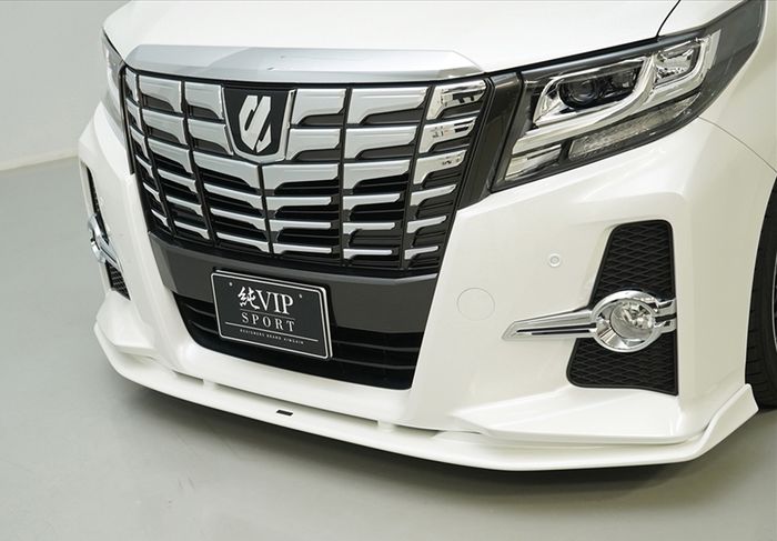 Tampilan depan modifikasi Toyota Alphard pasang body kit minimalis Aimgain