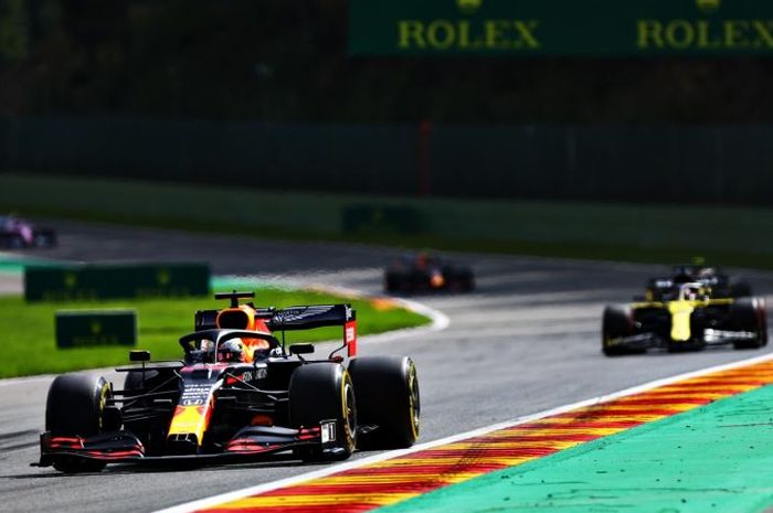 Klasemen sementara tidak berubah, tapi Hamilton semakin menjauh