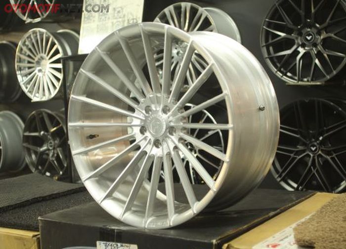 Forgiato Tecnica TEC Mono 1.1