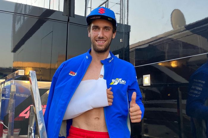 Cedera bahu kanan, Alex Rins mundur dari MotoGP Spanyol