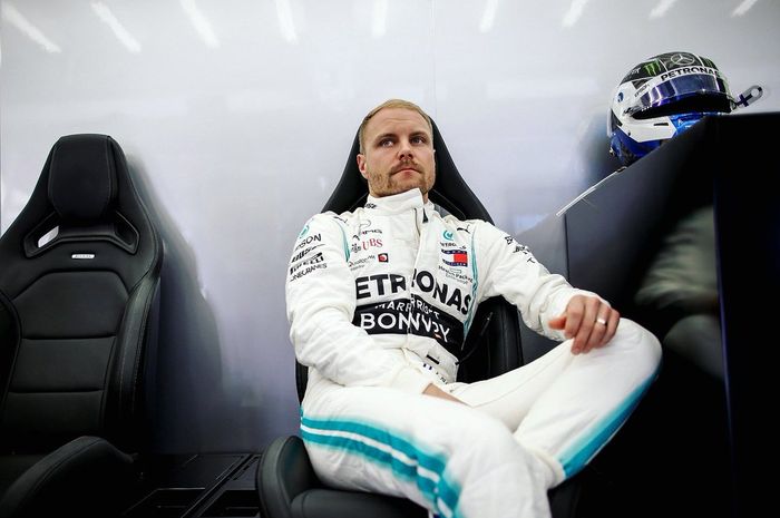 Valtteri Bottas mengaku tidak puas dengan posisi hasil kualifikasi F1 Bahrain usai gagal start dari bari terdepan