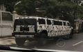 Hummer H2 Limusin Bercorak Kamuflase Terparkir di Pinggir Jalan, Netizen Sebut di Surabaya