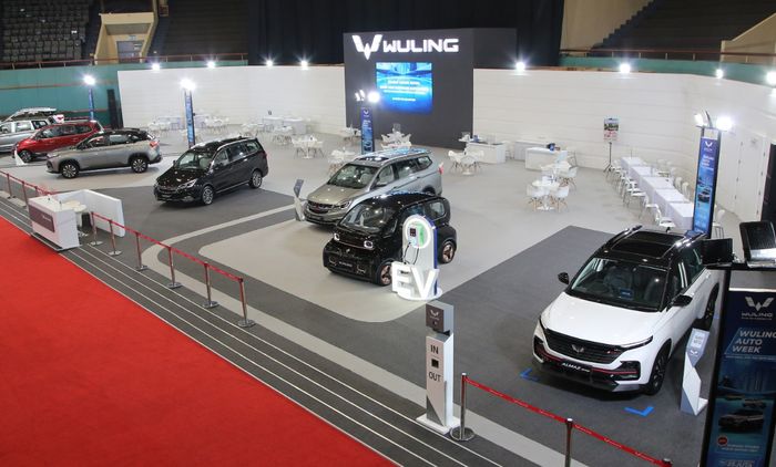 Booth Wuling di Jakarta Auto Week 2022