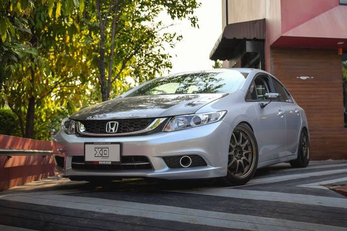 Spesifiaksi dan kisaran harga Honda Civic FB 1.8 tahun 2014 seken