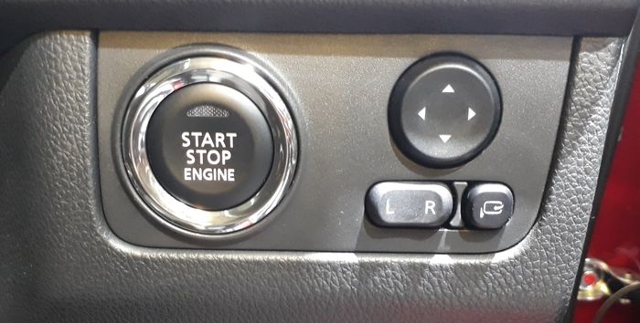 Tombol Engine Start/Stop Mitsubishi Xpander tipe Ultimate