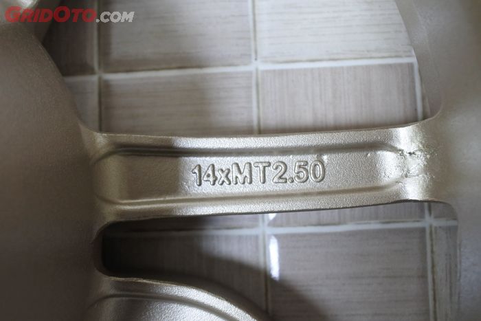 Ukuran pelek aftermarket untuk All New Beat.