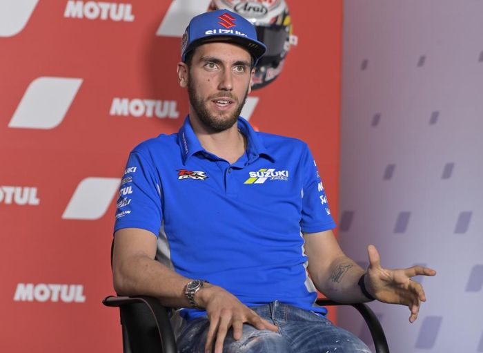 Pembalap Tim Suzuki Ecstar, Alex Rins memberikan komentarnya soal pembatalan tes pramusim MotoGP 2021 di Malaysia