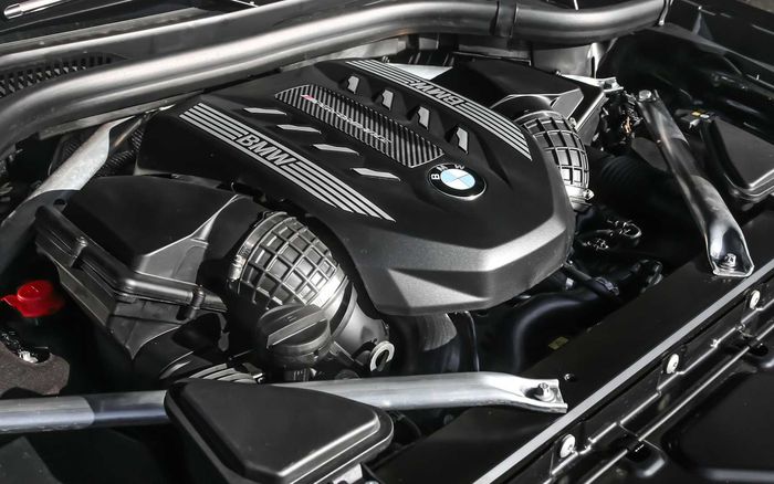 Modifikasi BMW X7 M punya potensi tenaga 650 dk dan torsi 920 Nm