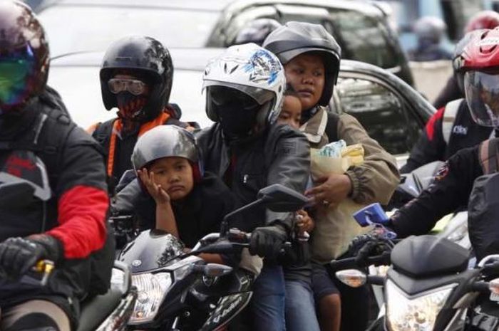 Ilustrasi mudik pakai motor