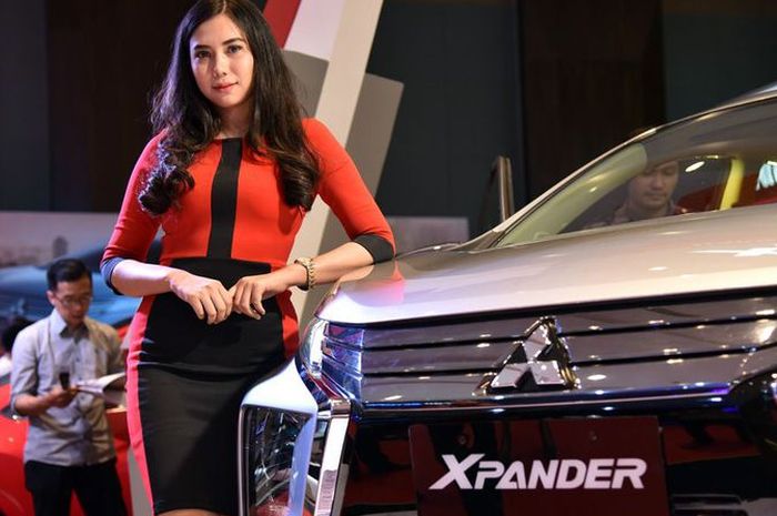 Ilustrasi narsis dengan Mitsubishi Xpander