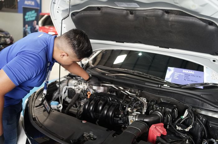 Tips membeli mobil bekas yang jarang dipakai.