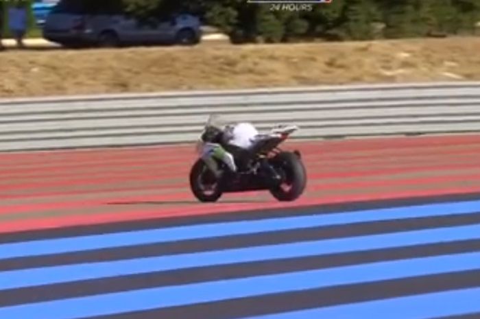 Motor yang berjalan dan belok sendiri