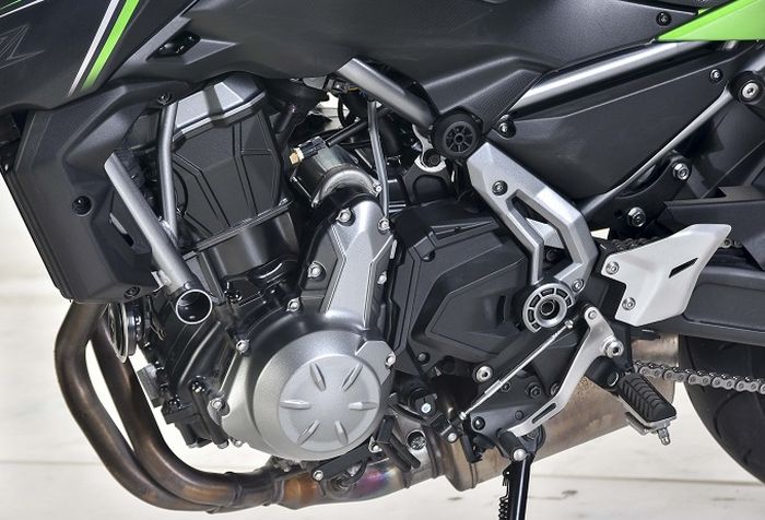 Mesin punya karakter tenaga dan torsi kuat dari putaran bawah sampai menengah