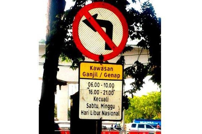 Rambu-rambu aturan ganjil genap di Jakarta