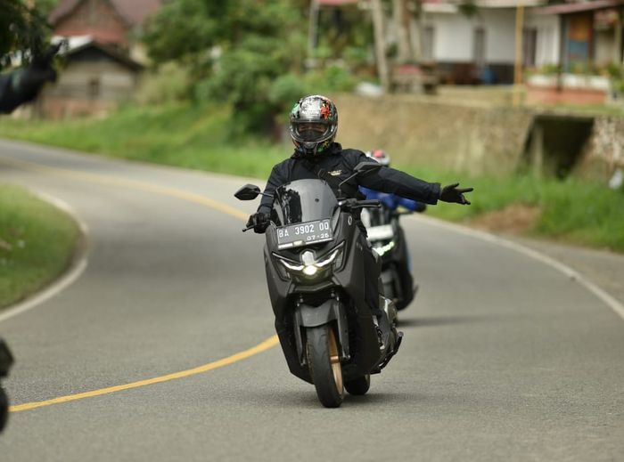 Tour Boemi Nusantara etape 6 Padang