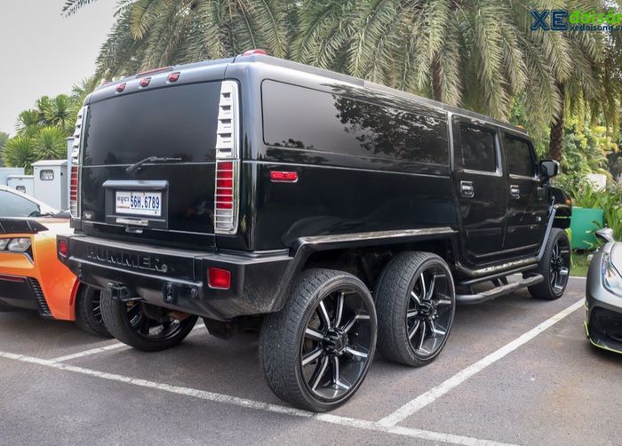 Modifikasi Hummer H2 asal Vietnam mirip limousine pasang 6 roda sekaligus
