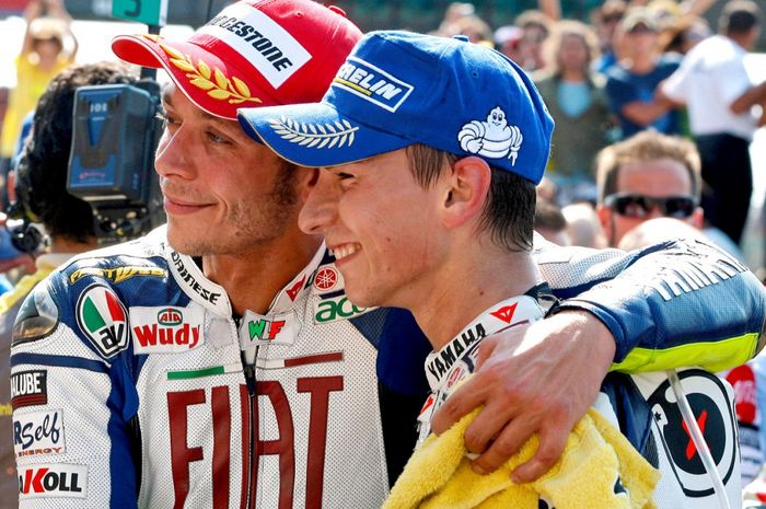 Valentino Rossi dan Jorge Lorenzo ketika masih bersama di Yamaha