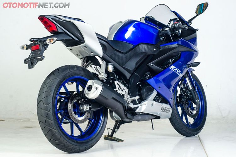 Motor cbr r15 hotsell
