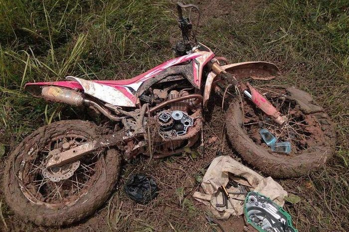 Honda CRF 150L bak kopling terbuka