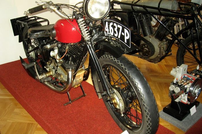 Motor Satan Asal pabrikan Rep.Ceko