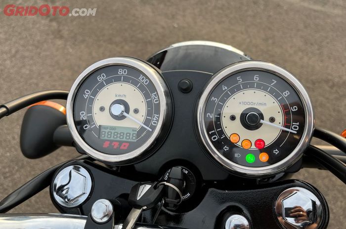 Ilustrasi speedometer di motor bekas
