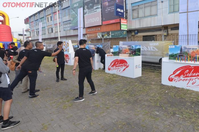 Berbagai games seru tersaji selama 2 hari (10-11/8) dalam Sebangsa Festival di Plaza Medan Fair