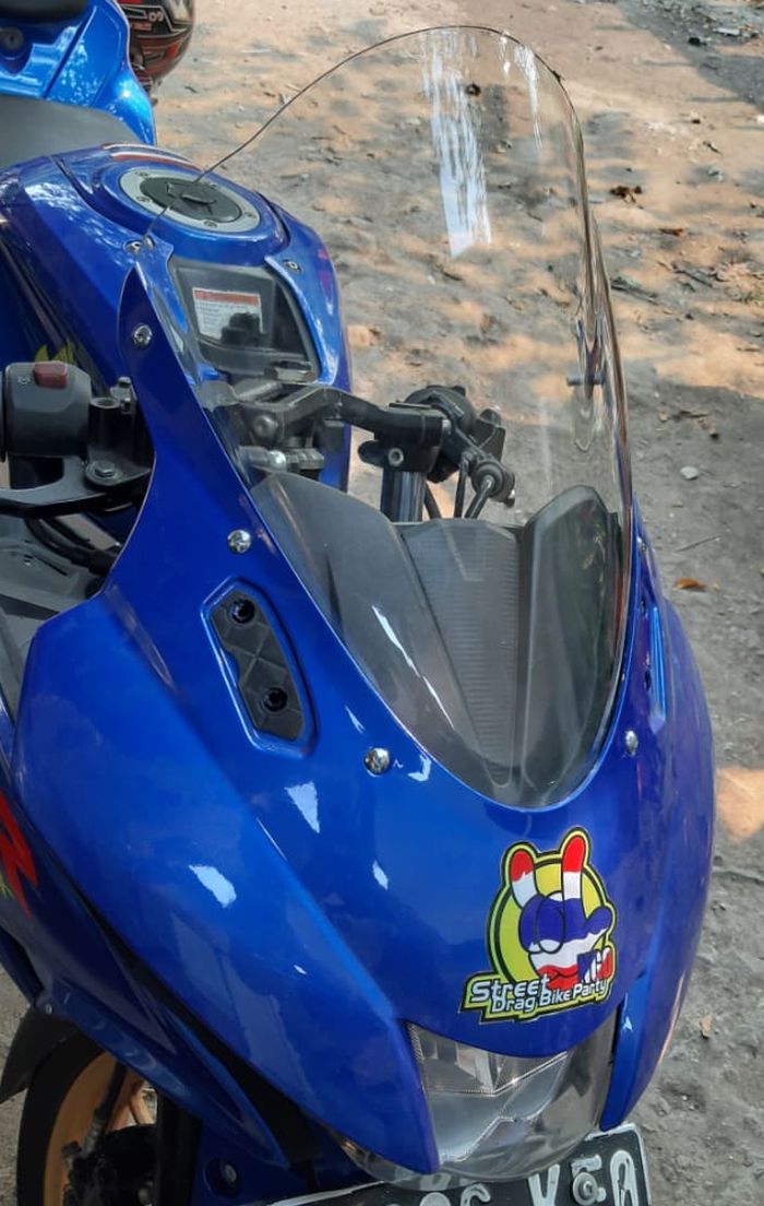 Windshield untuk GSX-R150 buatan MM Customs, lebih aerodinamis tidak terlalu panjang