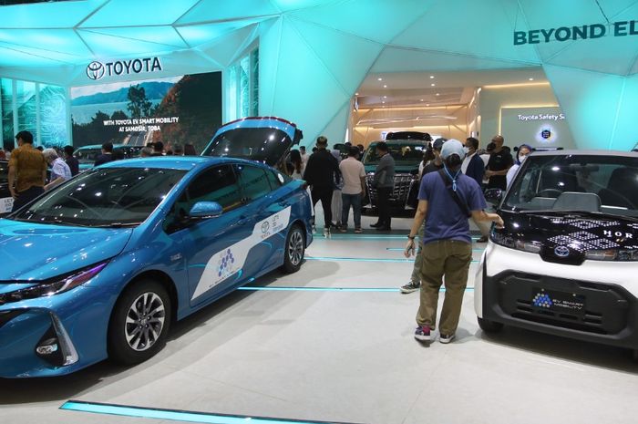 Elektrifikasi Toyota di ajang GIIAS 2022