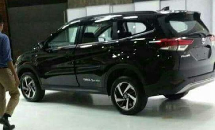 Toyota Rush Terbaru tipe TRD