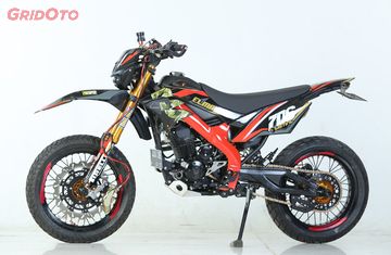 Kawasaki D Tracker 150 Dibikin Kekar Seperti Hulk Kaki Kakinya Ajib Nih Gridoto Com