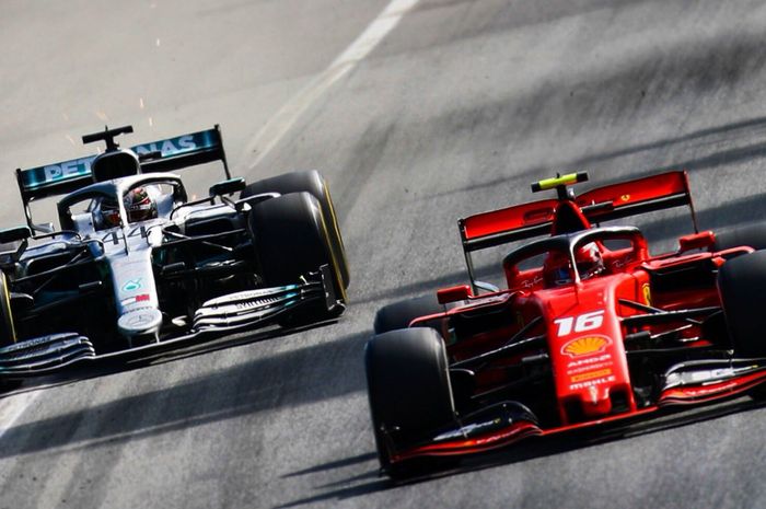 Lewis Hamilton dan Charles Leclerc menjalani pertarungan panjang di F1 Italia