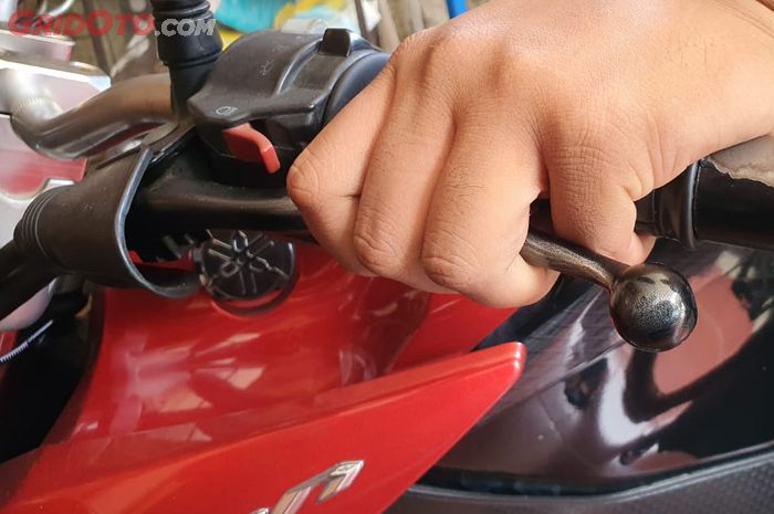 Kopling yang keras saat ditekan jadi ciri kabel kopling motor putus